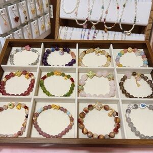 （02-05)Handmade bracelets for live show🖤